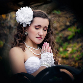 Praying bride
