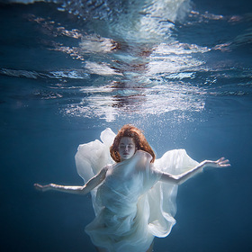 романтическая съемка под водой