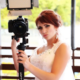 Фотограф и видеооператор на свадьбу в Сочи