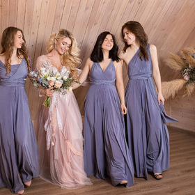невеста Анастасия с подружками